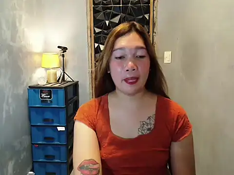 Snapshot of ur_sexymaurice chatting on 04.14.26 ur sexymaurice online show from 04.14.26