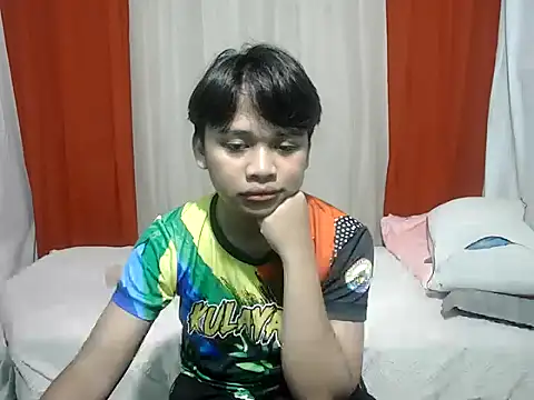 Snapshot of pinaymorena_zeinab chatting on 06.13.26 pinaymorena zeinab online show from 06.13.26