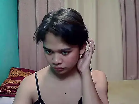 Snapshot of pinaymorena_zeinab chatting on 07.14.26 pinaymorena zeinab online show from 07.14.26