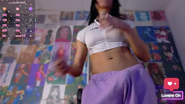 Snapshot of Mistileav chatting on 03.04.26 Mistileav online show from 03.04.26