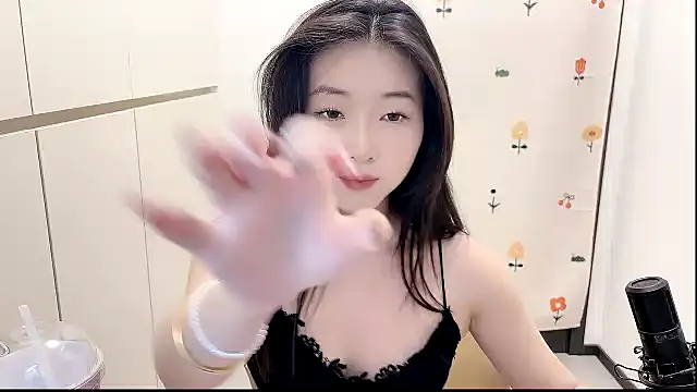 Snapshot of Rosalind_xixi chatting on 09.17.25 Rosalind xixi online show from 09.17.25