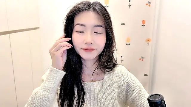 Snapshot of Rosalind_xixi chatting on 11.10.25 Rosalind xixi online show from 11.10.25