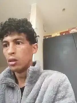 lusiboy96 online show from 10.01.25