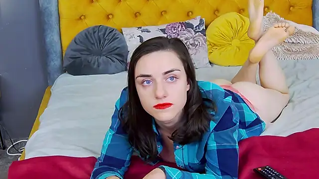 Jessica White  online show from 10.01.25