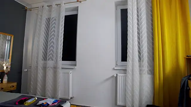 Jessica White  online show from 11.26.25