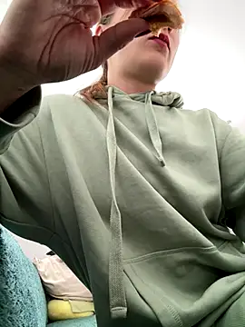 IsabellaEtha online show from 09.29.25