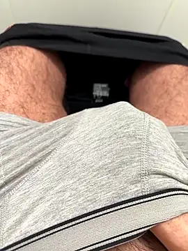 Snapshot of analtake13 chatting on 11.06.25 analtake13 online show from 11.06.25