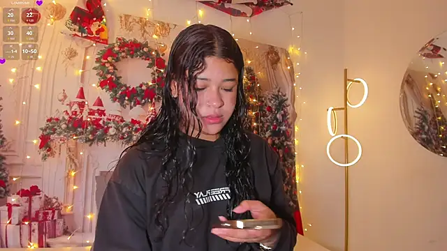 Snapshot of Ivy_nt chatting on 11.25.25 Ivy nt online show from 11.25.25