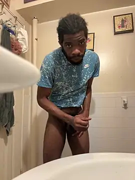 Snapshot of BigBDMari chatting on 11.10.25 BigBDMari online show from 11.10.25