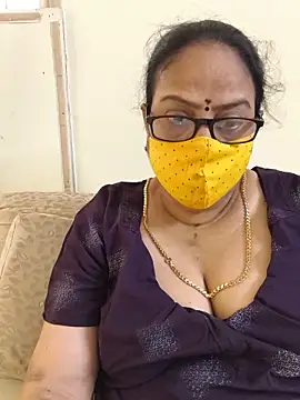 Snapshot of heera-rani chatting on 06.15.26 heera-rani online show from 06.15.26