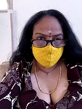 Snapshot of heera-rani chatting on 06.16.26 heera-rani online show from 06.16.26