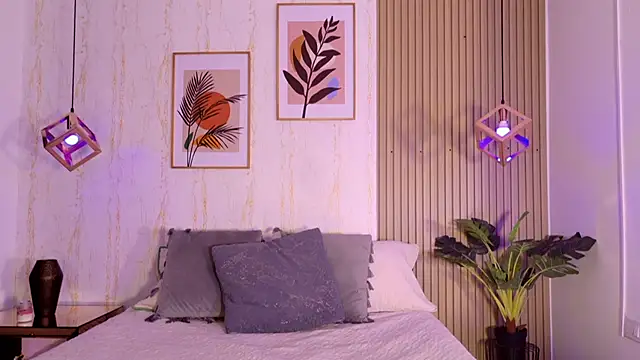 Snapshot of Ayleen_Dunkan chatting on 09.19.25 Ayleen Dunkan online show from 09.19.25