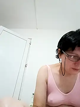 Vera Elle online show from 10.10.25