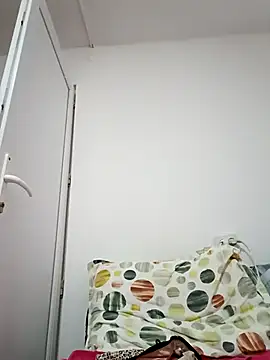 Vera Elle online show from 10.20.25