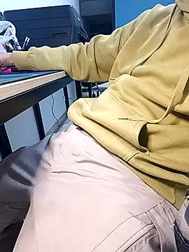 Snapshot of Hugopingonasa2024 chatting on 10.03.25 Hugopingonasa2024 online show from 10.03.25