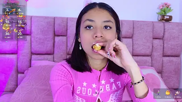 ScarlettLuxe online show from 10.26.25