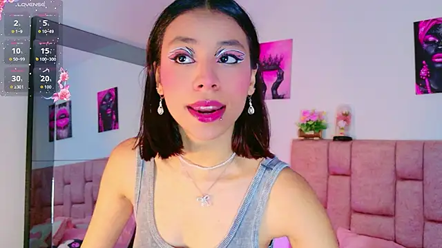 Snapshot of ScarlettLuxe chatting on 02.08.26 ScarlettLuxe online show from 02.08.26