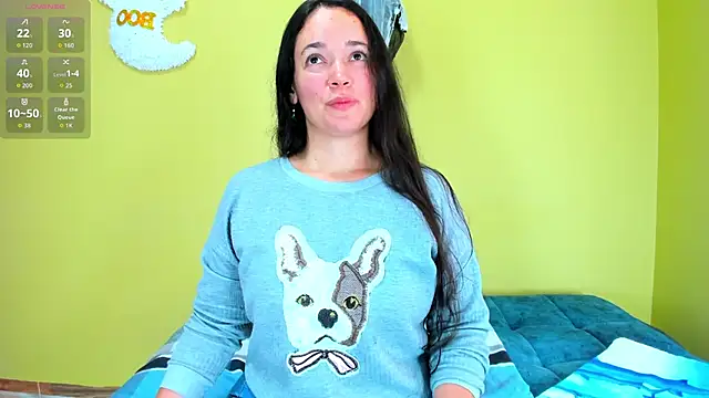 Snapshot of loreen_grey chatting on 10.10.25 loreen grey online show from 10.10.25