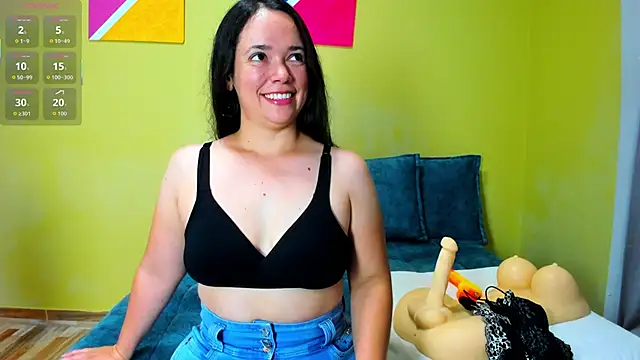 Snapshot of loreen_grey chatting on 11.02.25 loreen grey online show from 11.02.25