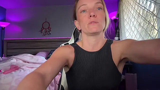 ajmiller25 online show from 03.04.26