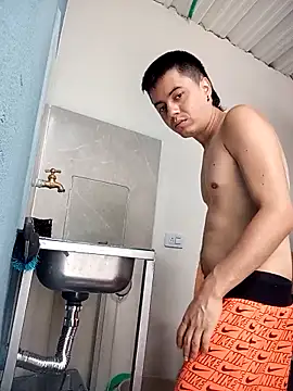 Snapshot of andresSalasSS chatting on 04.15.26 andresSalasSS online show from 04.15.26