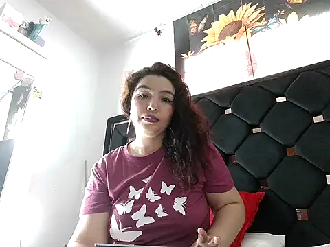 Snapshot of vegacristal88 chatting on 02.05.26 vegacristal88 online show from 02.05.26