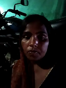 Snapshot of Cut_rajbati chatting on 10.15.25 Cut rajbati online show from 10.15.25