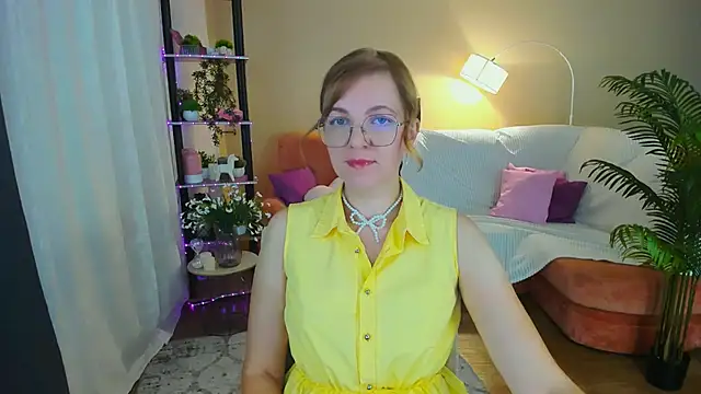 YourUniverser online show from 09.18.25