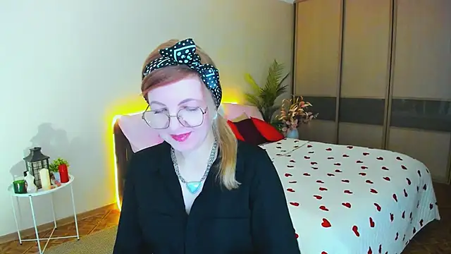 YourUniverser online show from 04.06.26