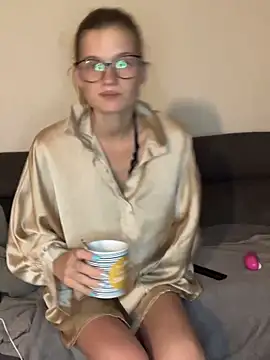 Snapshot of Lesamantssexy chatting on 11.05.25 Lesamantssexy online show from 11.05.25