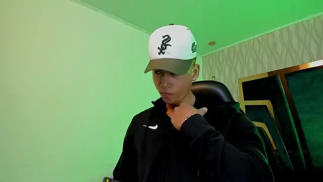 Draven Marceaux online show from 10.28.25