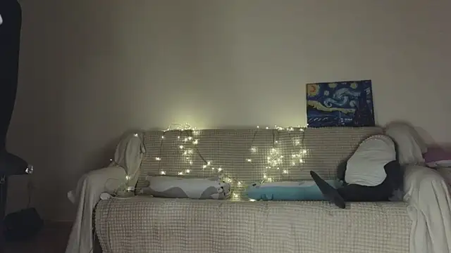 Pixxxis online show from 10.21.25