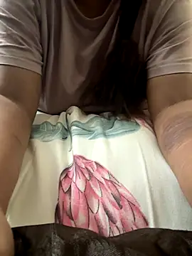 Snapshot of linishal chatting on 11.15.25 linishal online show from 11.15.25