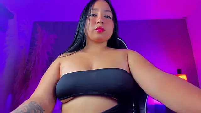 luccia smith online show from 05.13.26
