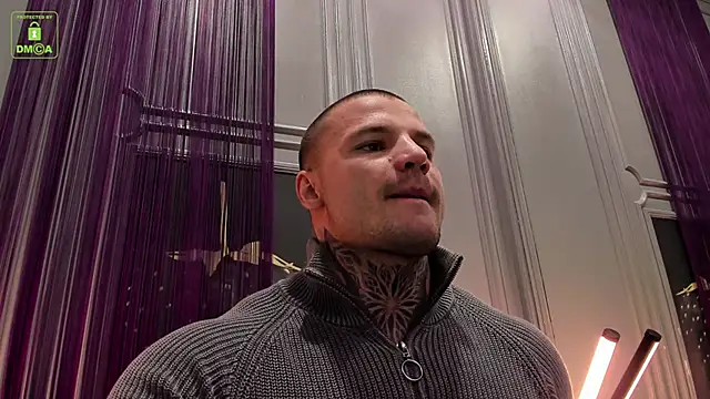 Snapshot of OliverSport chatting on 12.20.24 OliverSport online show from 12.20.24