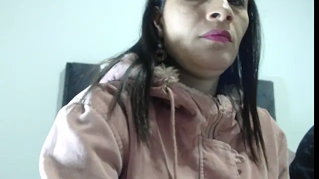 Snapshot of GabrielandAbigail chatting on 11.24.25 GabrielandAbigail online show from 11.24.25