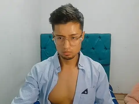 Snapshot of sebasbabyhot chatting on 06.11.26 sebasbabyhot online show from 06.11.26