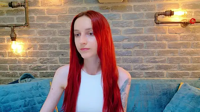 Julia Jae online show from 07.03.26