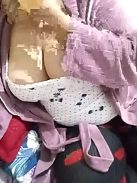 Snapshot of Sexy_marram chatting on 10.31.25 Sexy marram online show from 10.31.25