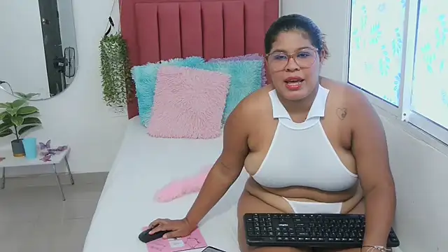 Snapshot of Daniiela_lan chatting on 11.07.25 Daniiela lan online show from 11.07.25