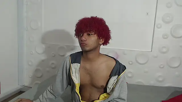 Snapshot of felipecams123 chatting on 11.22.25 felipecams123 online show from 11.22.25