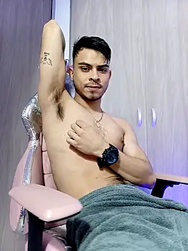 Snapshot of Bastian_MCcormick chatting on 10.20.25 Bastian MCcormick online show from 10.20.25