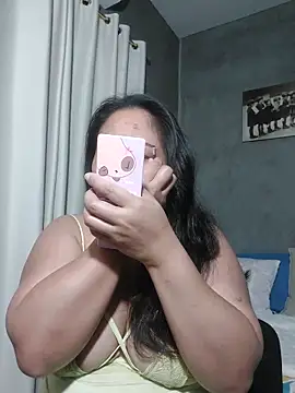 Snapshot of jengrey chatting on 02.02.26 jengrey online show from 02.02.26