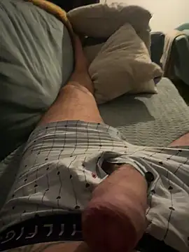 Snapshot of Bigtitsloveshow chatting on 09.30.25 Bigtitsloveshow online show from 09.30.25