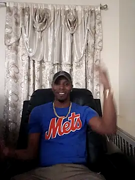 Snapshot of lathadon chatting on 01.19.26 lathadon online show from 01.19.26