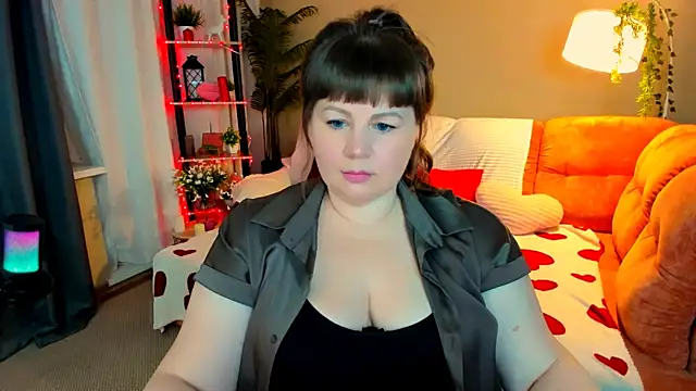 CrystaalStaar online show from 04.06.26