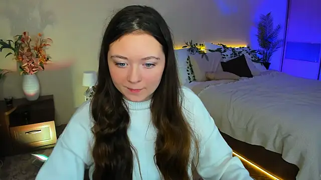 Snapshot of AlluringLookk chatting on 10.01.25 AlluringLookk online show from 10.01.25