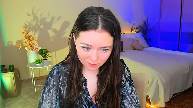 Snapshot of AlluringLookk chatting on 11.29.25 AlluringLookk online show from 11.29.25