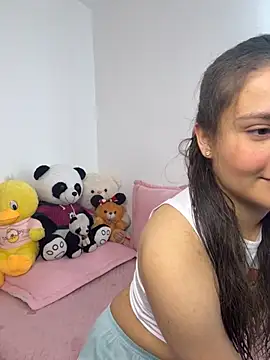 Emilyybennet  online show from 09.29.25