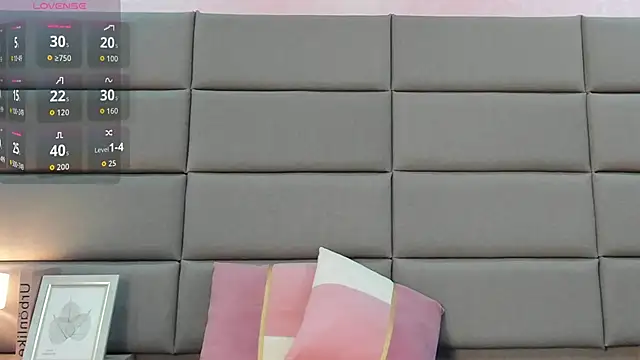 Emilia Bons online show from 03.12.26